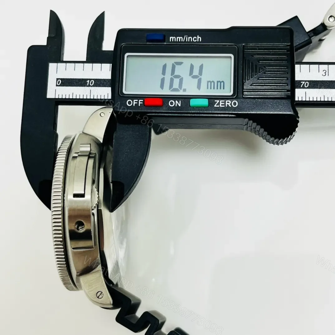 View 6 of V7 Factory PANERAI Submersible Automatic Watch – White Dial, 316L Stainless Steel Case, Black Rubber Strap, 48.5mm Diameter, Noble Style