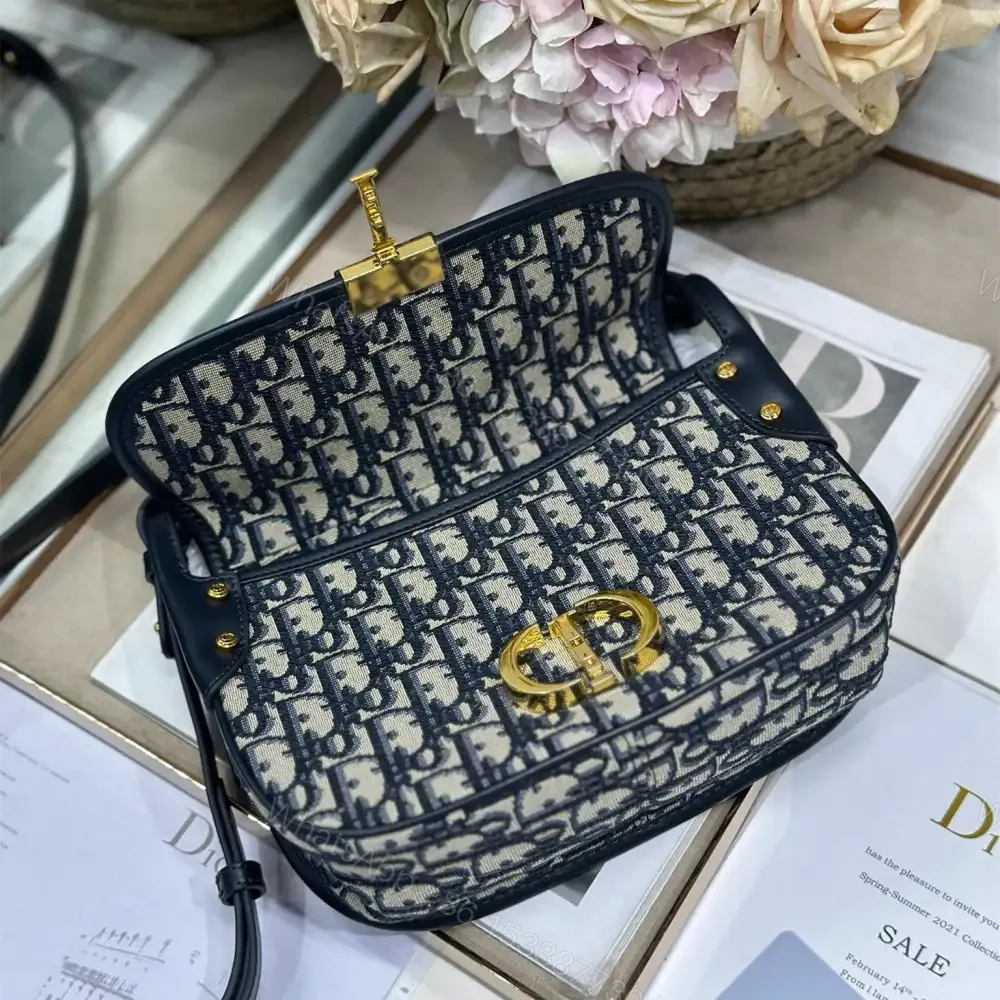 View 4 of 高仿Dior*30Montaigne系列9363M928單肩包藍色中號免檢版