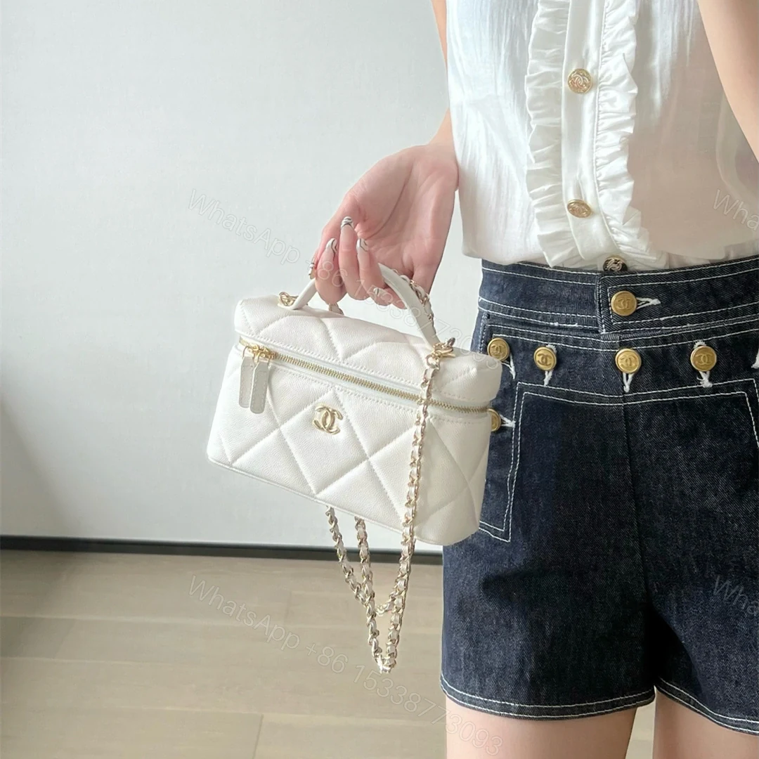 View 19 of 高仿Chanel*25K系列AP4936小牛皮盒子包白色免檢版