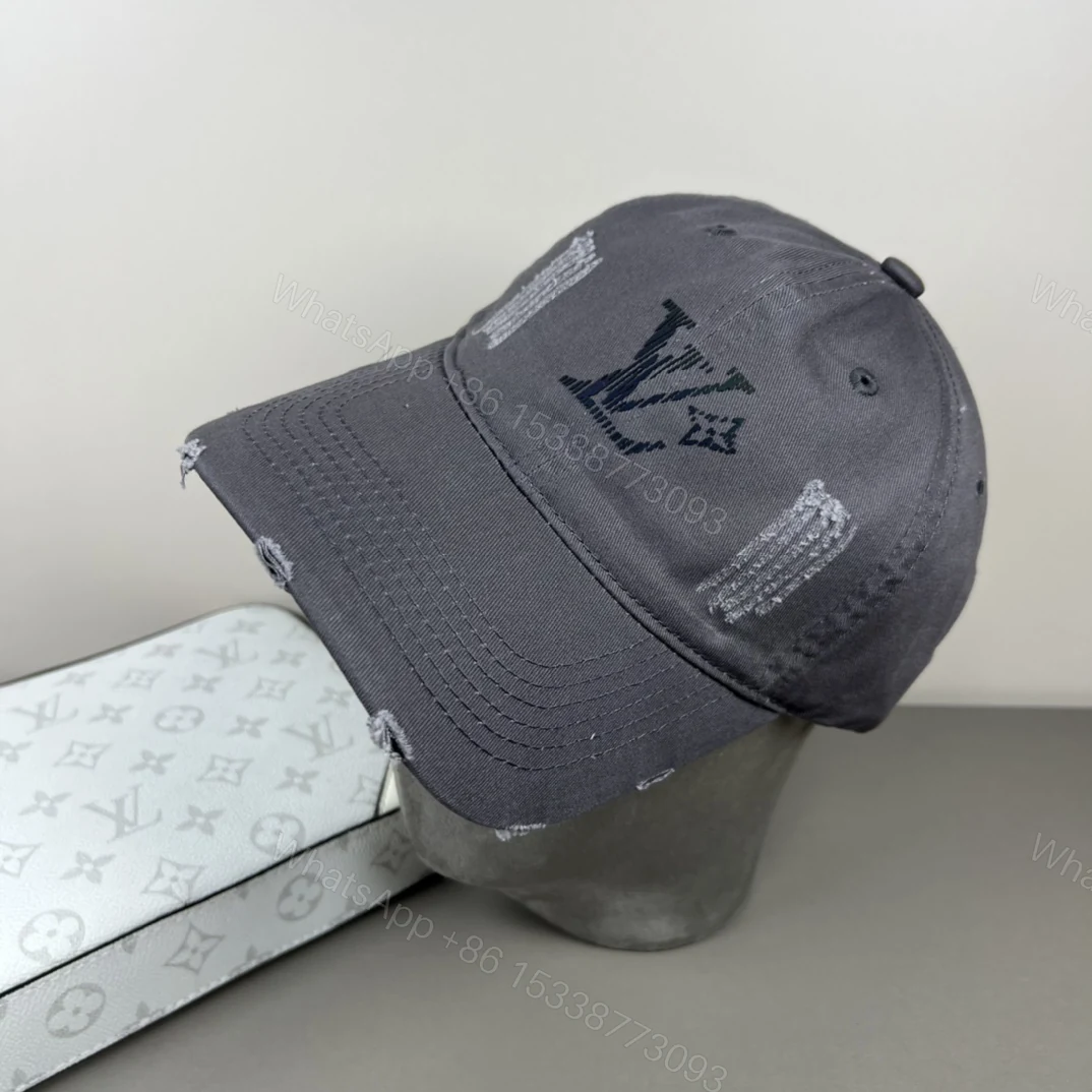 LV 高仿深灰破壞帽 經典黑標街頭風格設計 — view 1