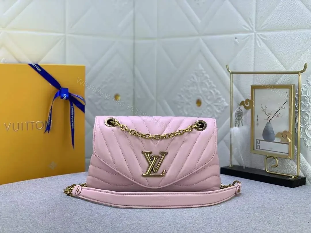 LOUIS VUITTON — view 1