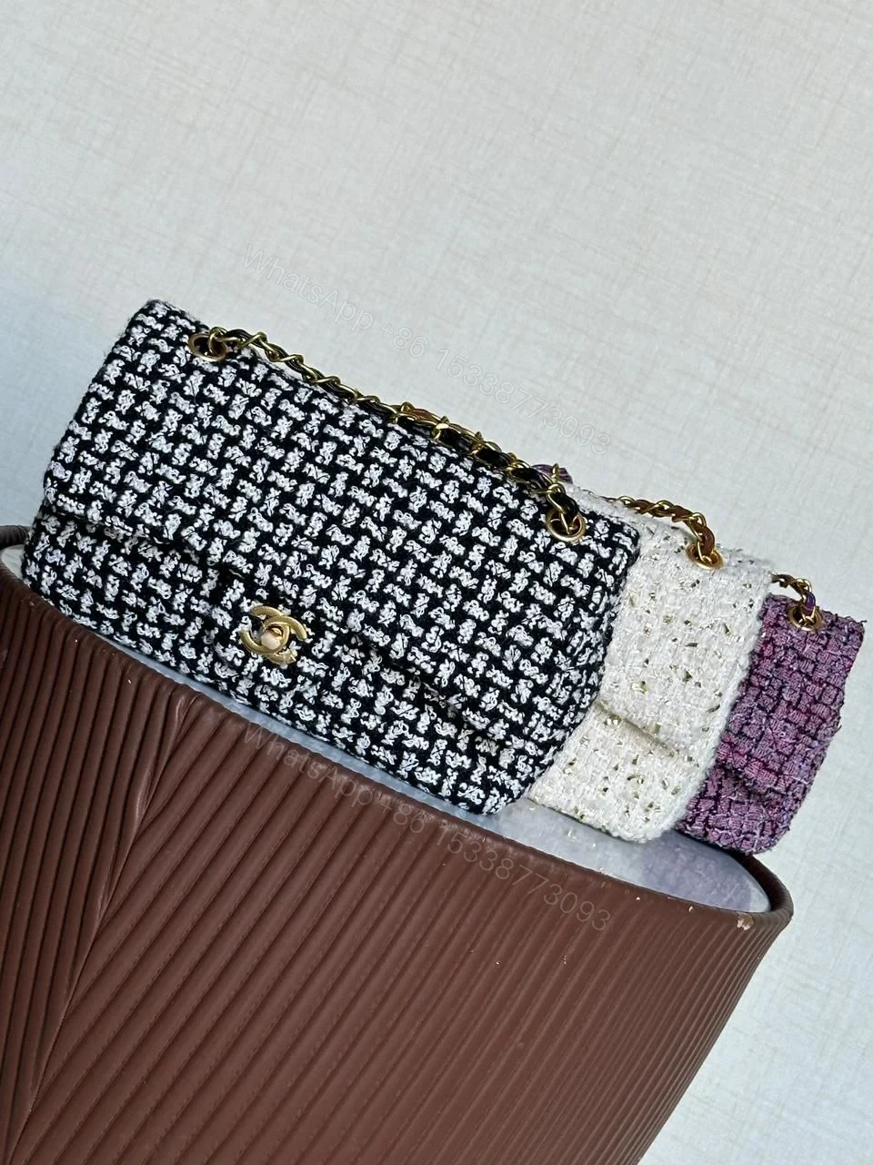 Design A GREEN TWEED MEDIUM DOUBLE FLAP BAG WITH SILVER HARDWARE – Dubai Fashion LUX — view 1
