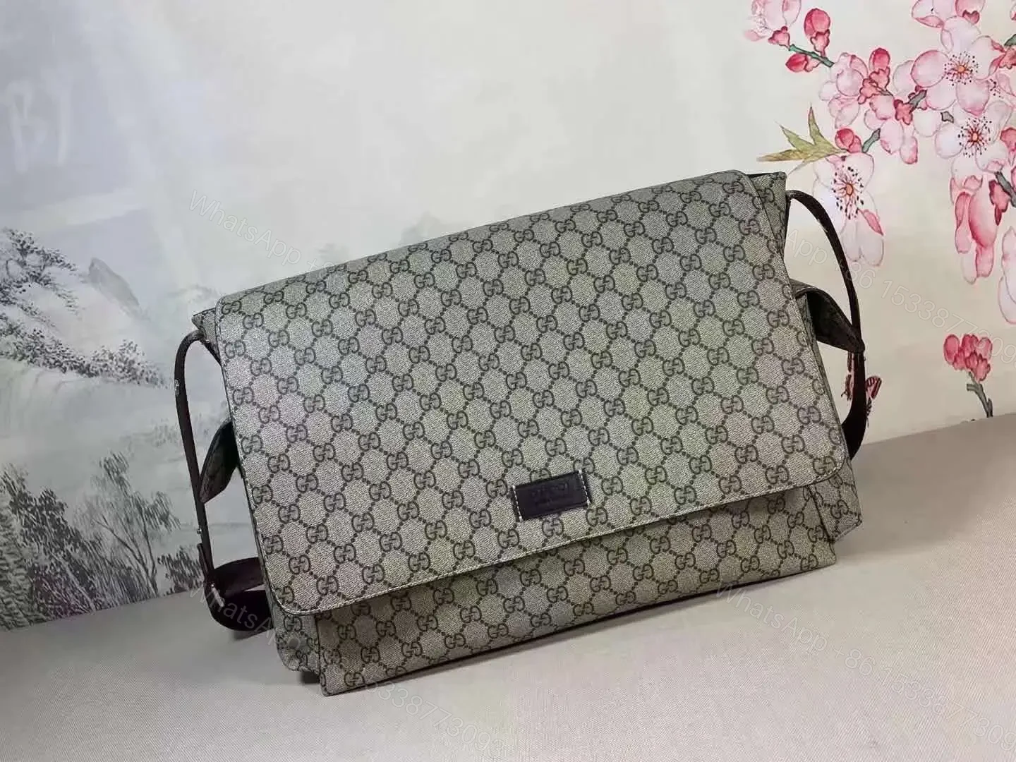 GUCCI — view 1