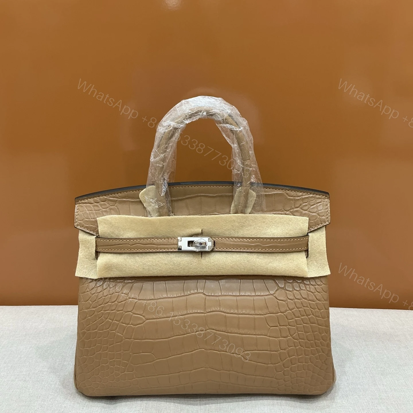 Hermes 一比一 Birkin 鱷魚紋手提包 卡其色優雅款 — view 1