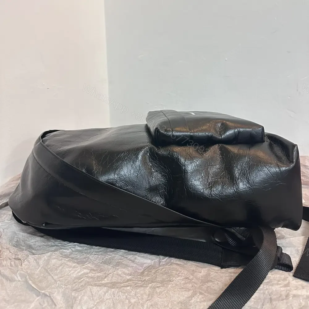 View 6 of 高仿BalenciagaExplorer系列小羊皮雙肩包m