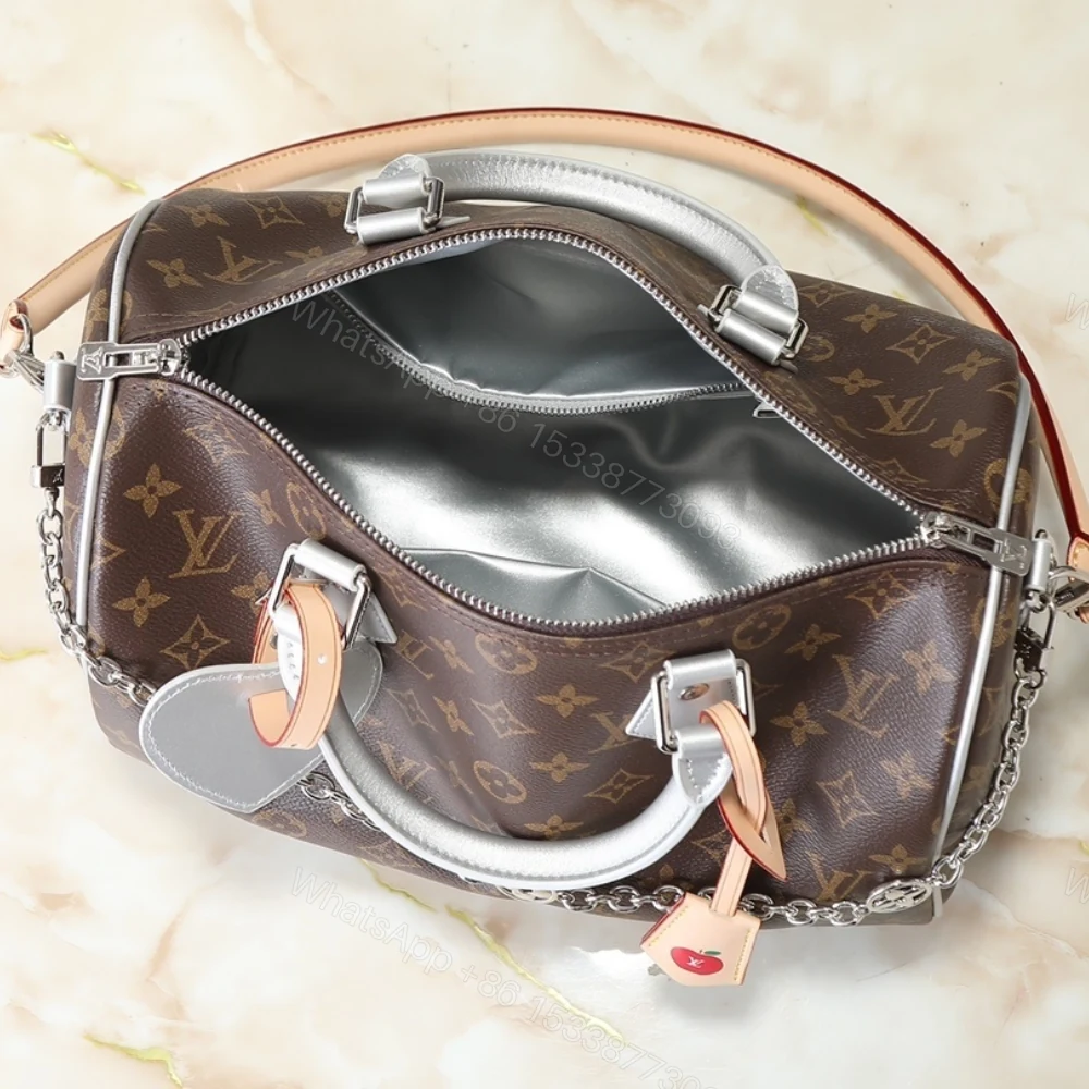View 10 of Louis Vuitton 57th Street NYC Speedy Bandoulière 30 Monogram Silver 30cm M27324