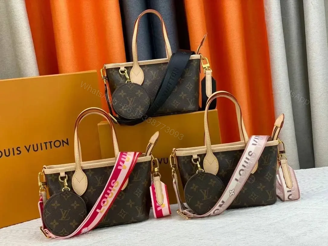 LOUIS VUITTON — view 1
