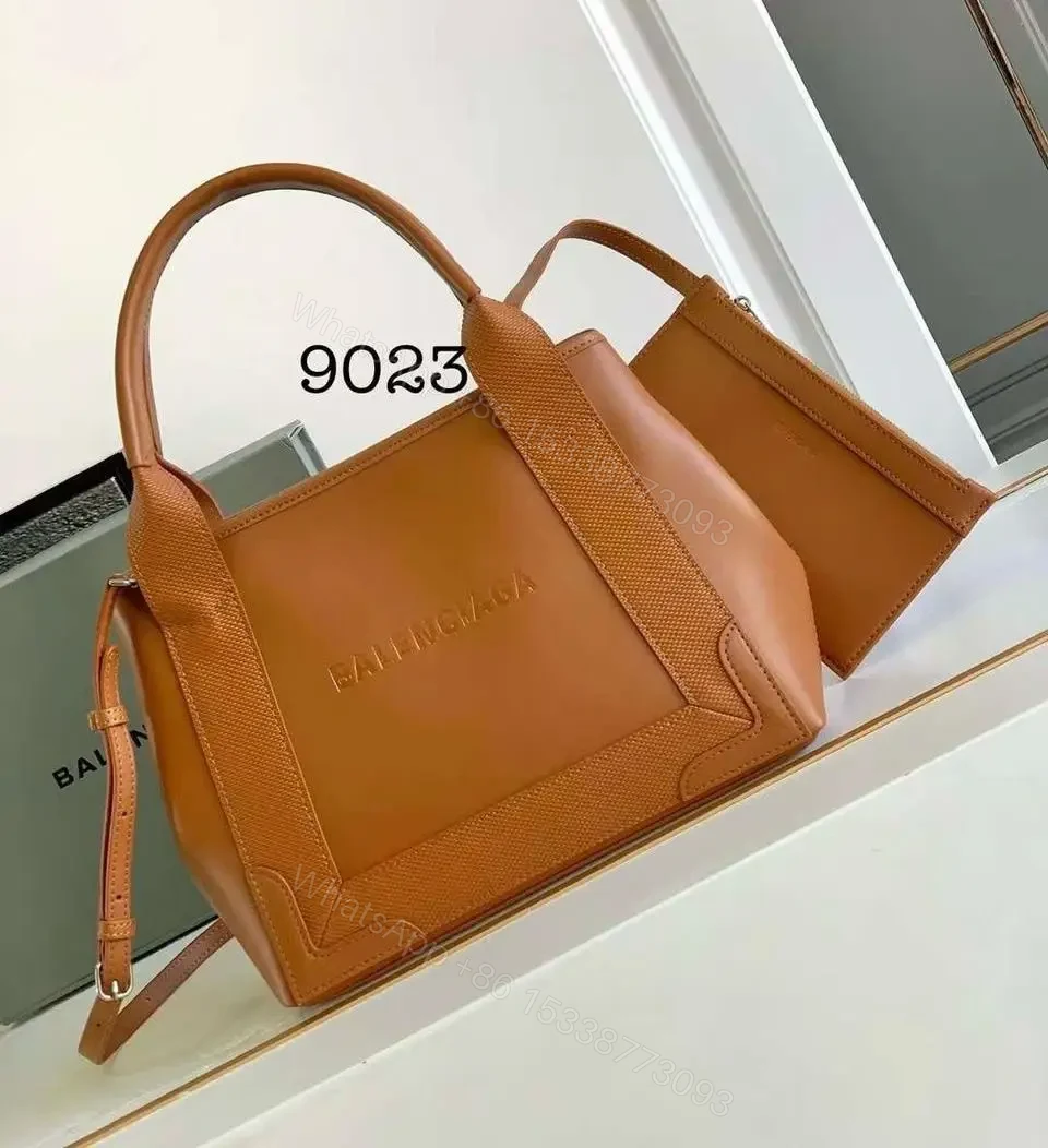 BALENCIAGA — view 1