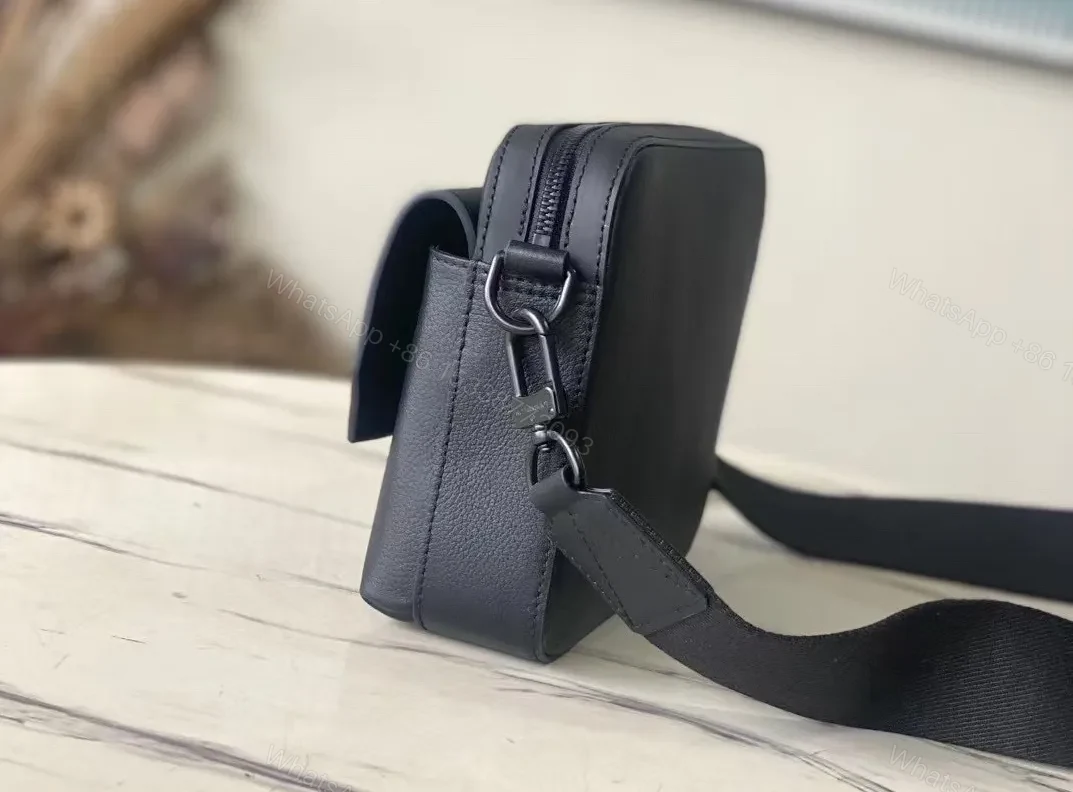 View 9 of Louis Vuitton LV Fastline Men’s Handbag Black 23.5x18x7cm