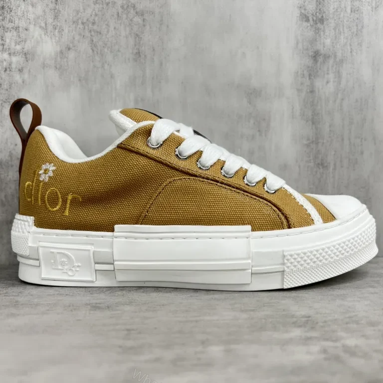 View 3 of Chic Gradient-Contrast Dior-Detail Low-Top Sneakers