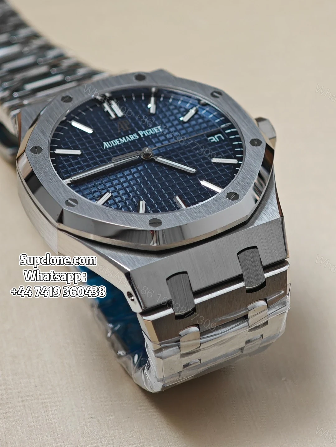 View 9 of Audemars Piguet Super Clone 1:1 Royal Oak 15500 Blue Dial