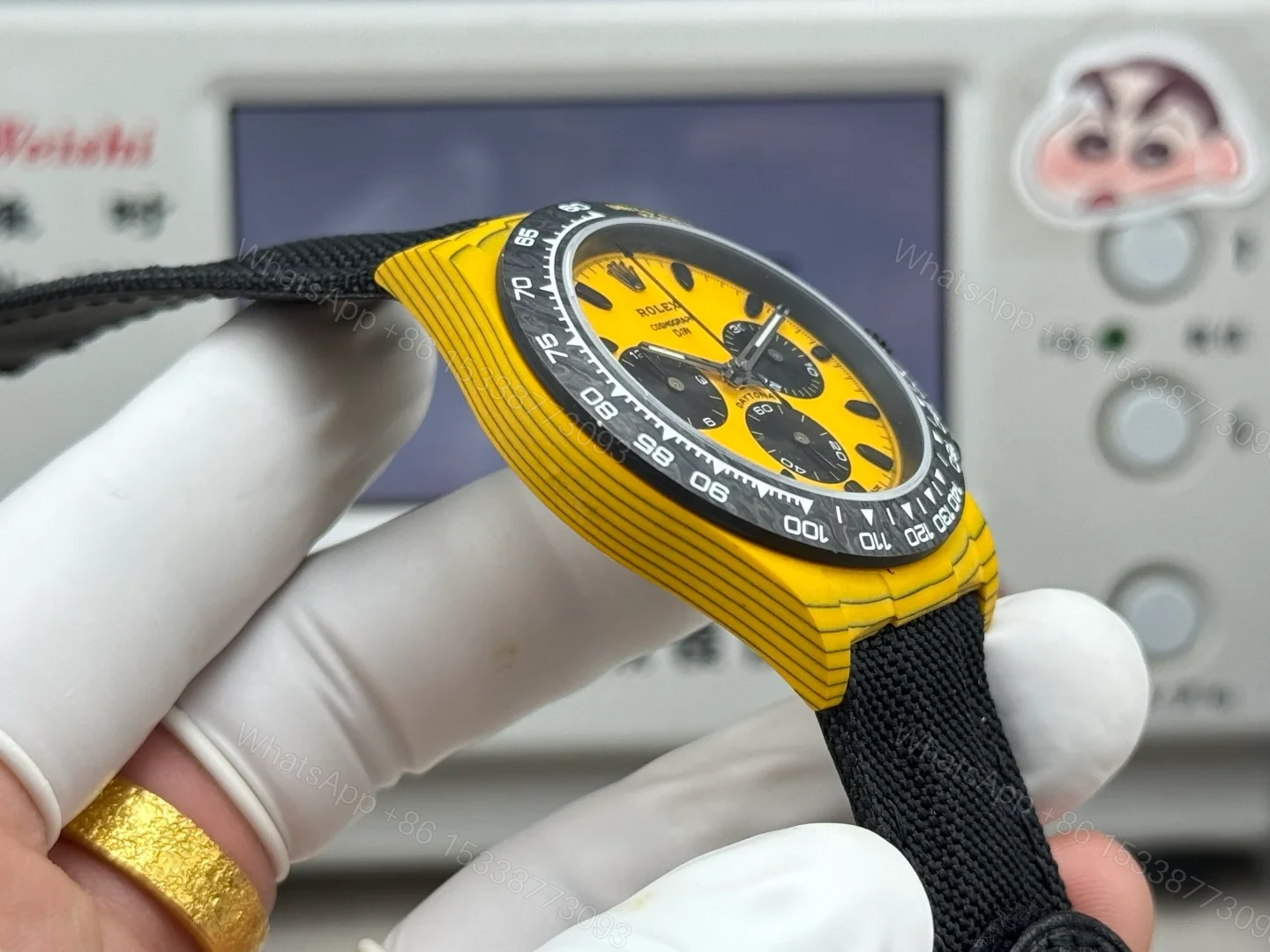 View 6 of Rolex Daytona Yellow Replica 40MM Premium Carbon Fiber Black Fabric Strap RG-ROLEX-DAYTONAR74-YELLOW