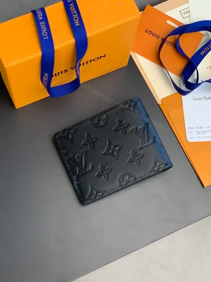 View 3 of LV MULTIPLE WALLET- RRG085