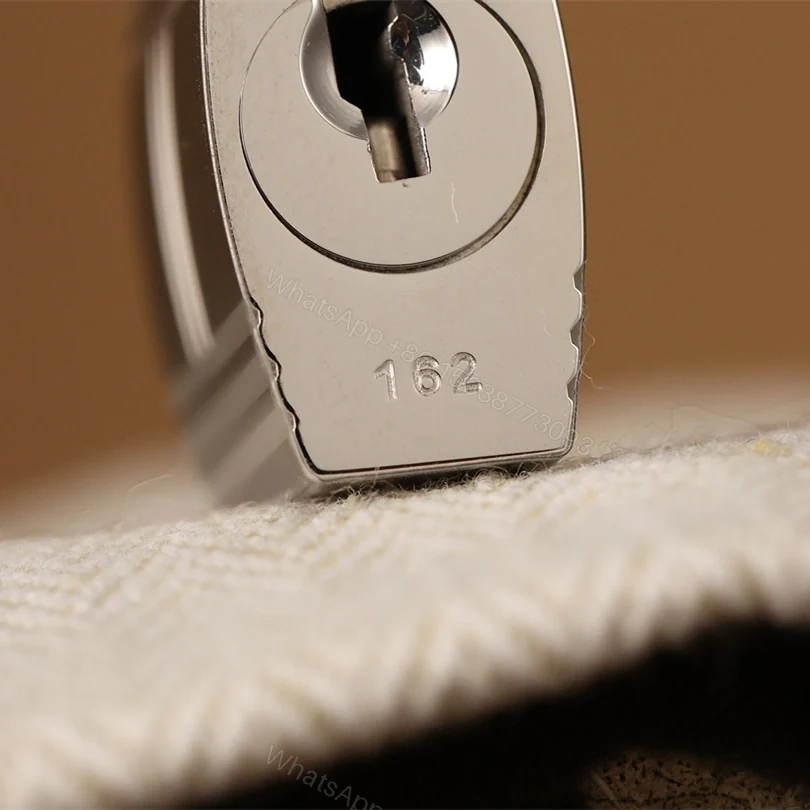 View 26 of 高仿Hermes*Birkin25Togo牛皮水晶灰銀扣/純手工