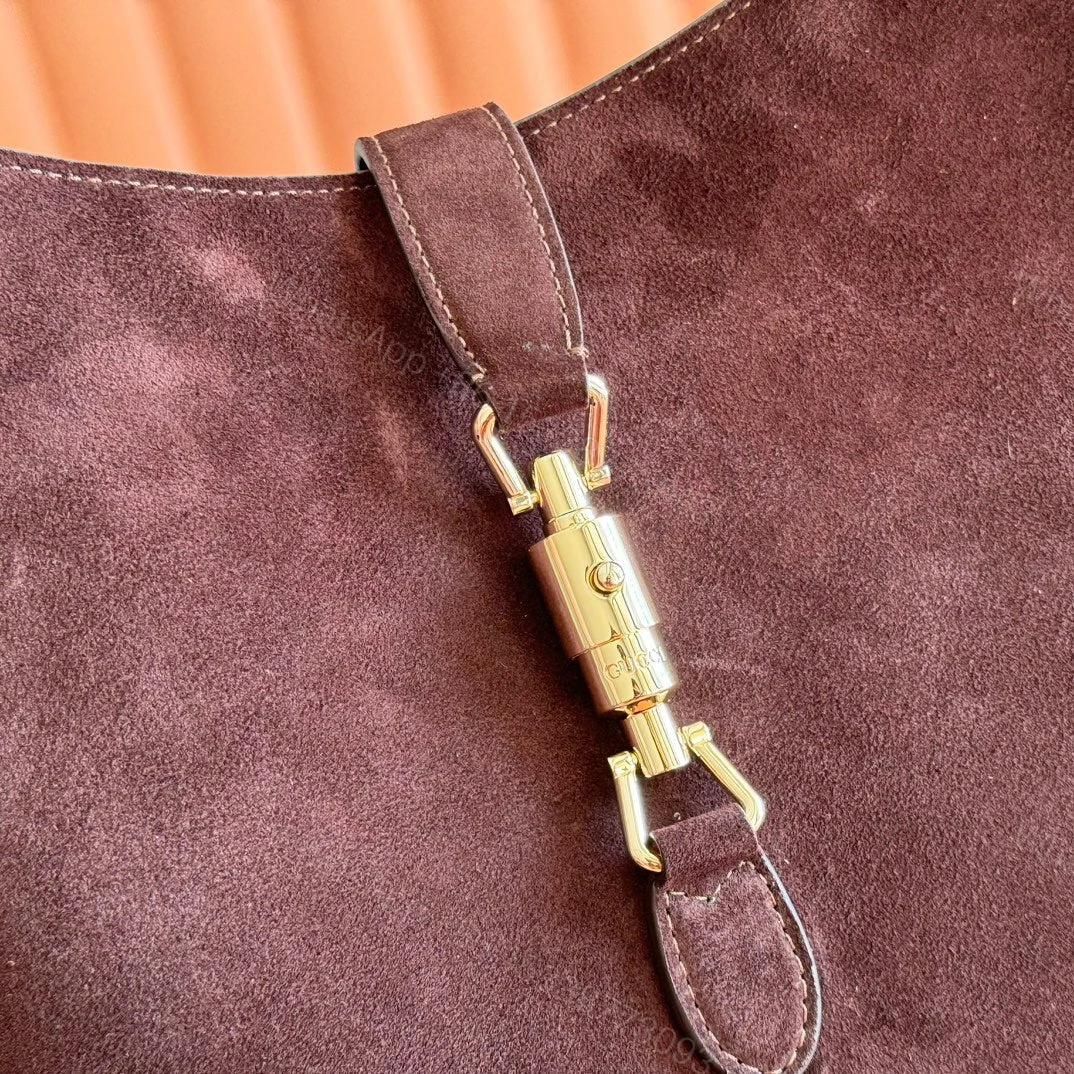 View 8 of GUCCI 25S JACKIE GIORNO 44 CM IN DARK CHOCOLATE BROWN SUEDE