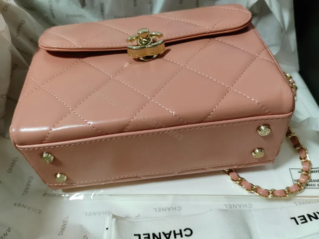 View 7 of Chic Pink Quilted Crossbody: Timeless Luxe Everyday Bag