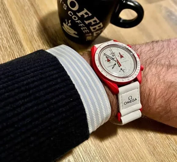 View 3 of Swatch x Omega SA Bioceramic Moonwatch Red Edition