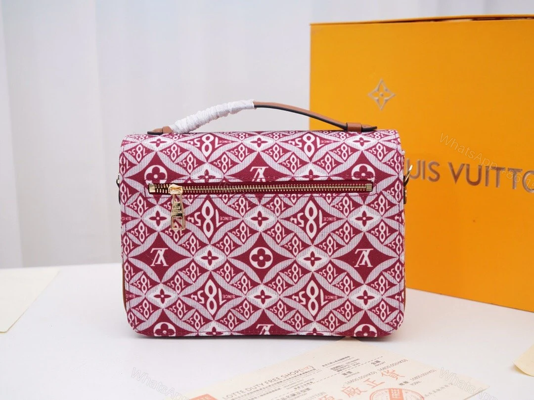 View 7 of LV By The Pool Pochette Métis
