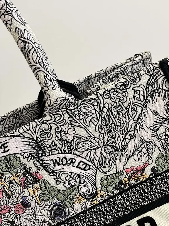 View 7 of Structured Luxury Tote: Dior-Inspired Pattern, All-Season Versatility