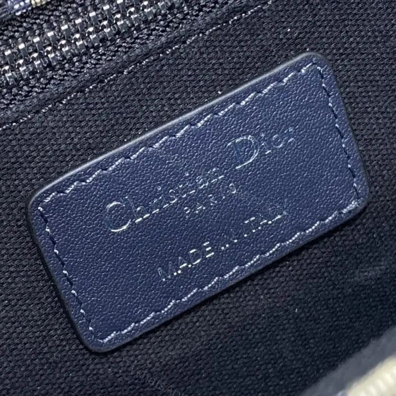 View 9 of 高仿Dior*Montaigne系列M921M928單肩包藍色常規免檢版