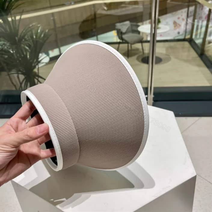 View 3 of Louis Vuitton Visor – LHC12