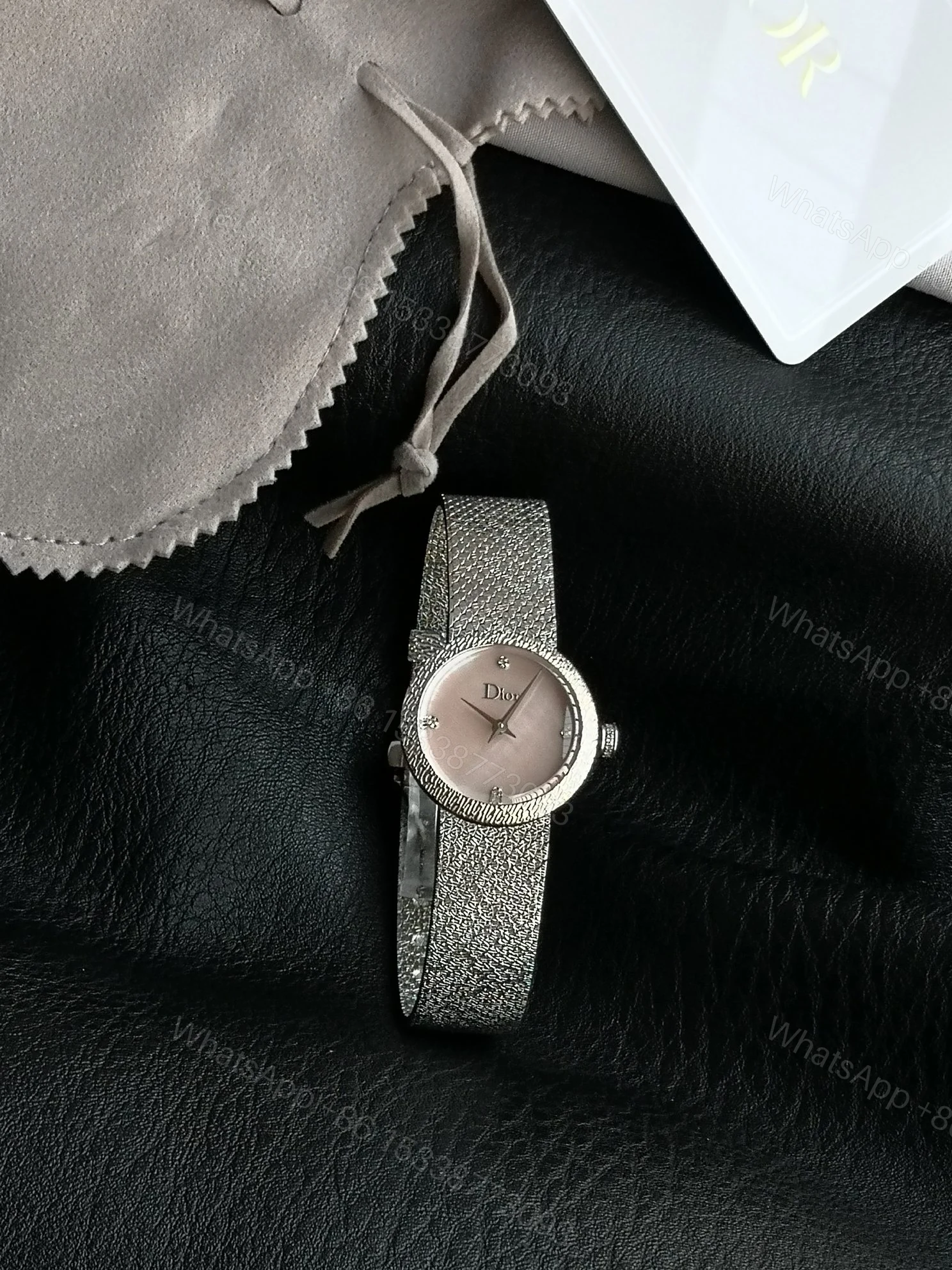 Dior高仿粉面銀帶女錶 閃鑽點綴氣質款 — view 1