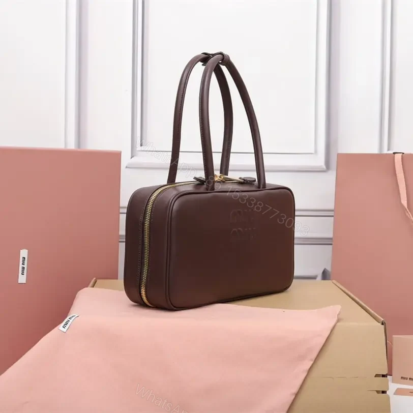 View 3 of 高仿miumiu*5BB172壓紋LOGO手提包小牛皮石楠木色免檢版