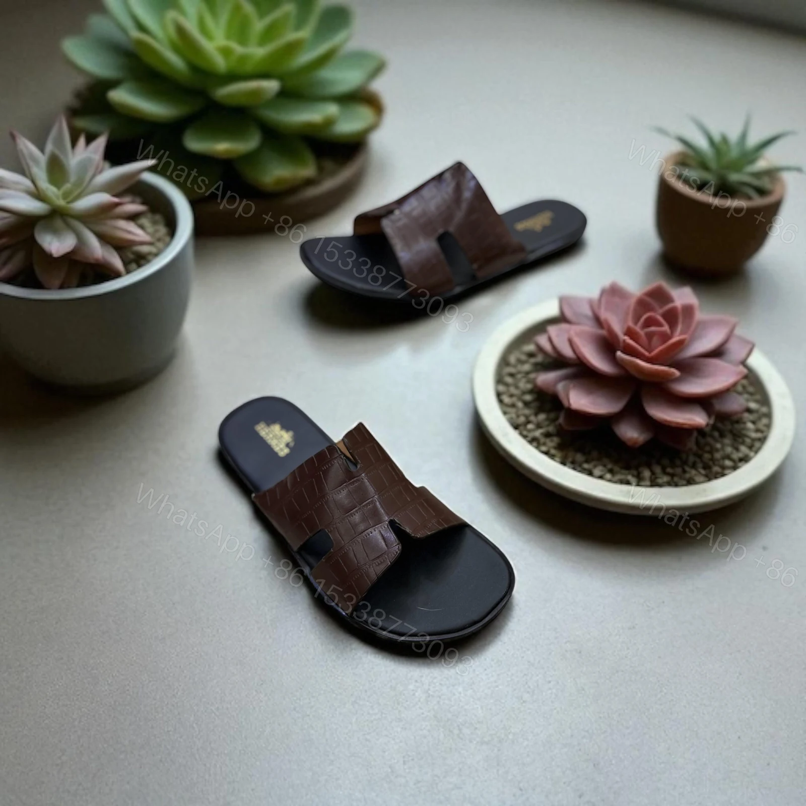 View 4 of First Copy Hermès Men’s Slides