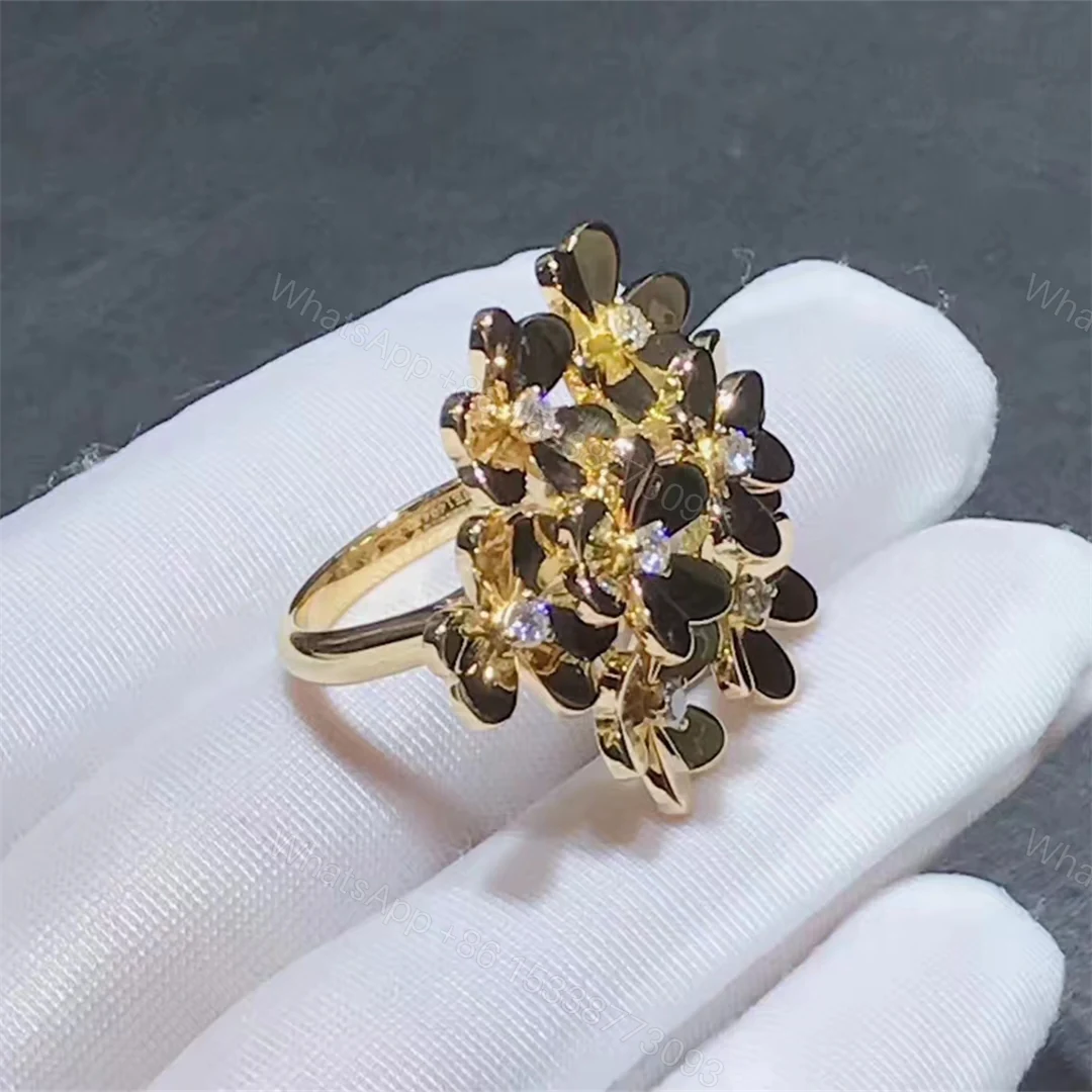View 3 of VCA Frivole ring, 8 flowers