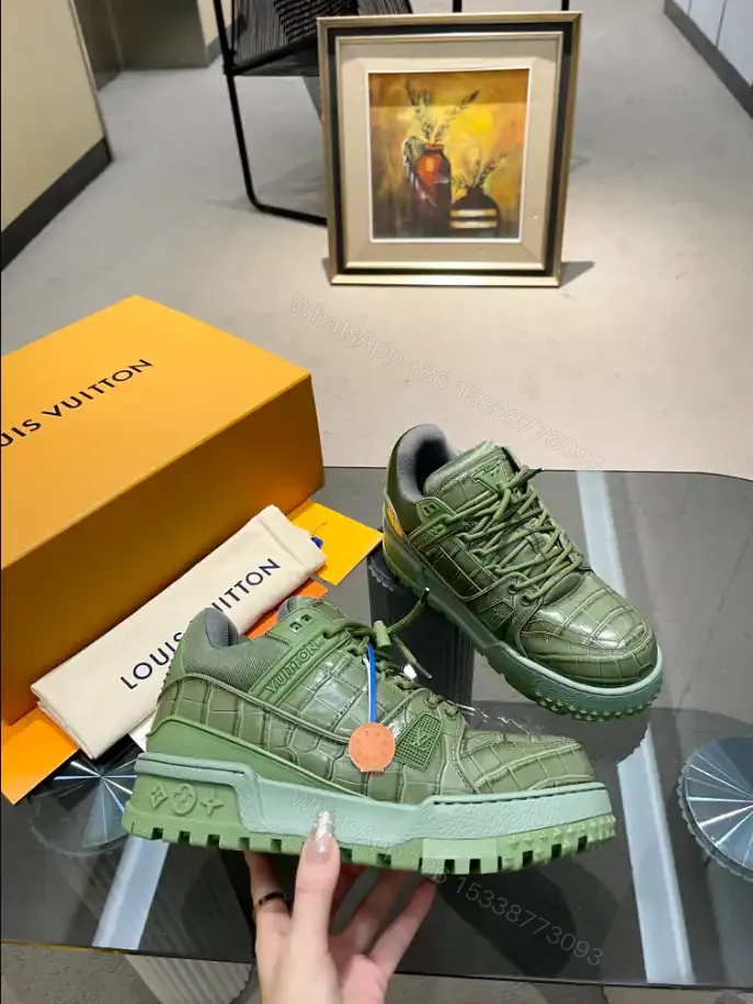 View 2 of LV TRAINER MAXI SNEAKER – LSVT413