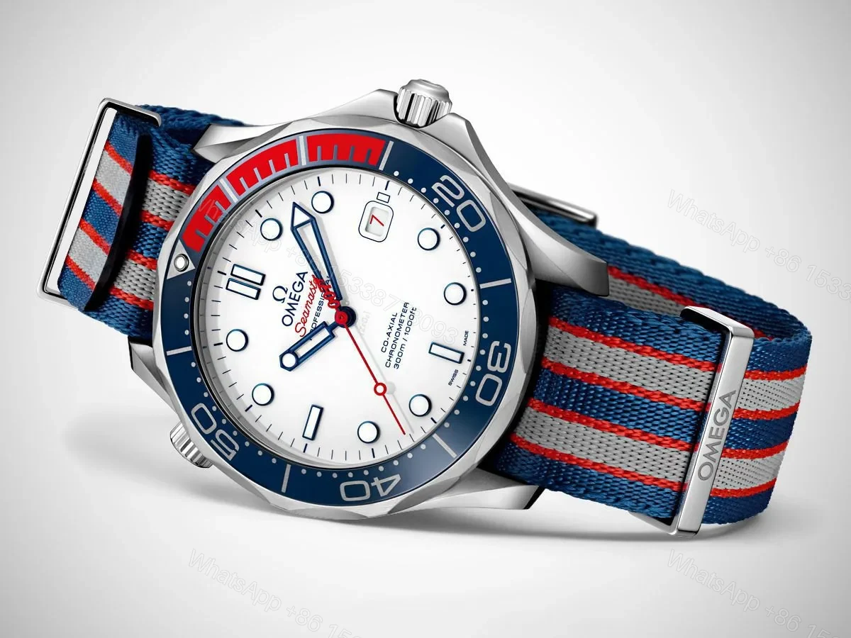 View 2 of Omega Seamaster Commander 007 Automatic