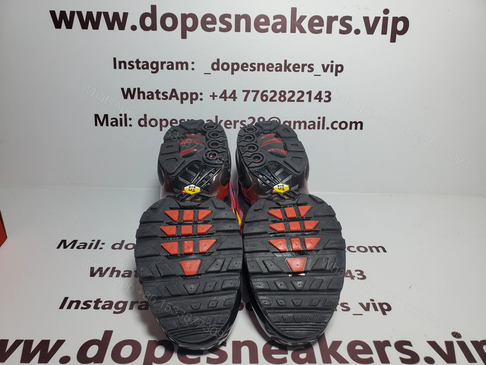 View 5 of Nike Air Max Plus Supreme Black (Nike Tn)
