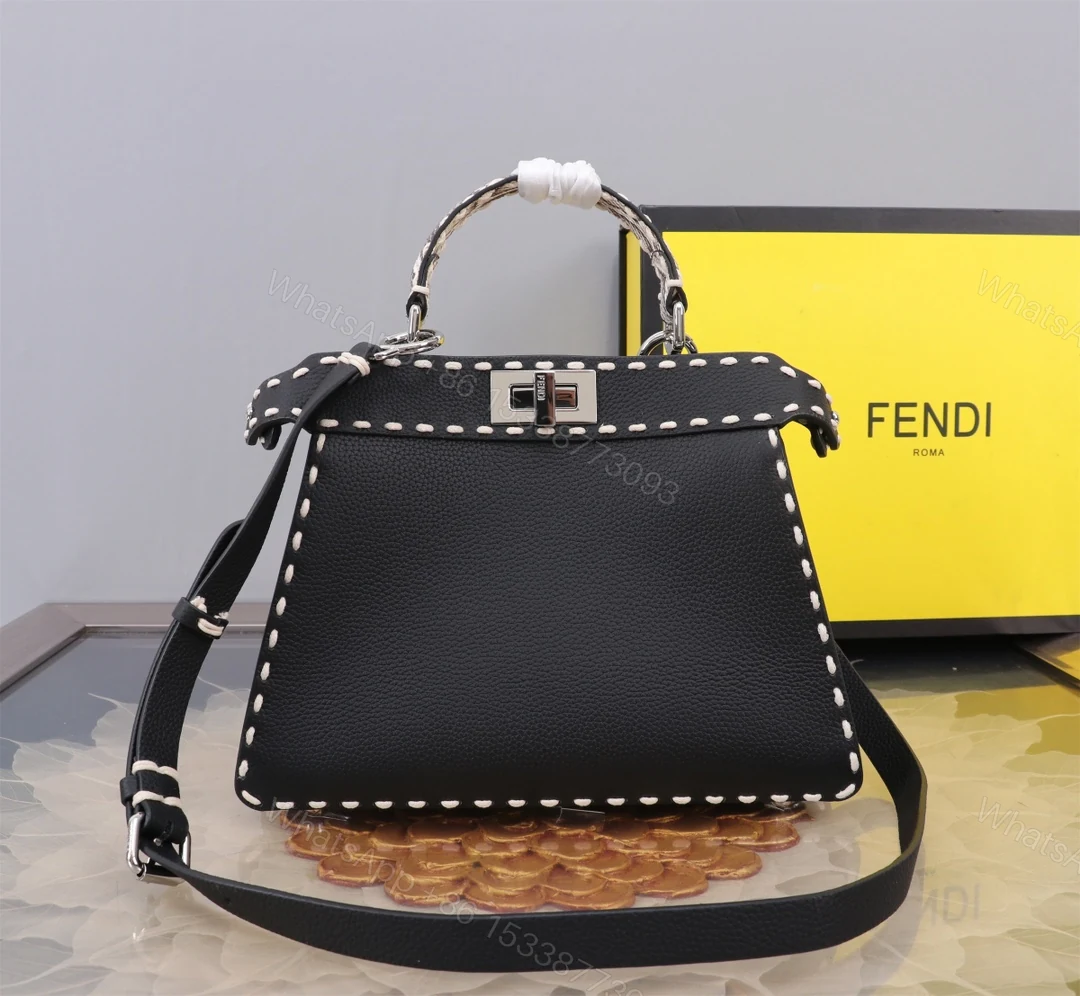 FENDI 一比一 女款 Peekaboo 手提包 黑色 經典鎖扣 氣質百搭款 — view 1