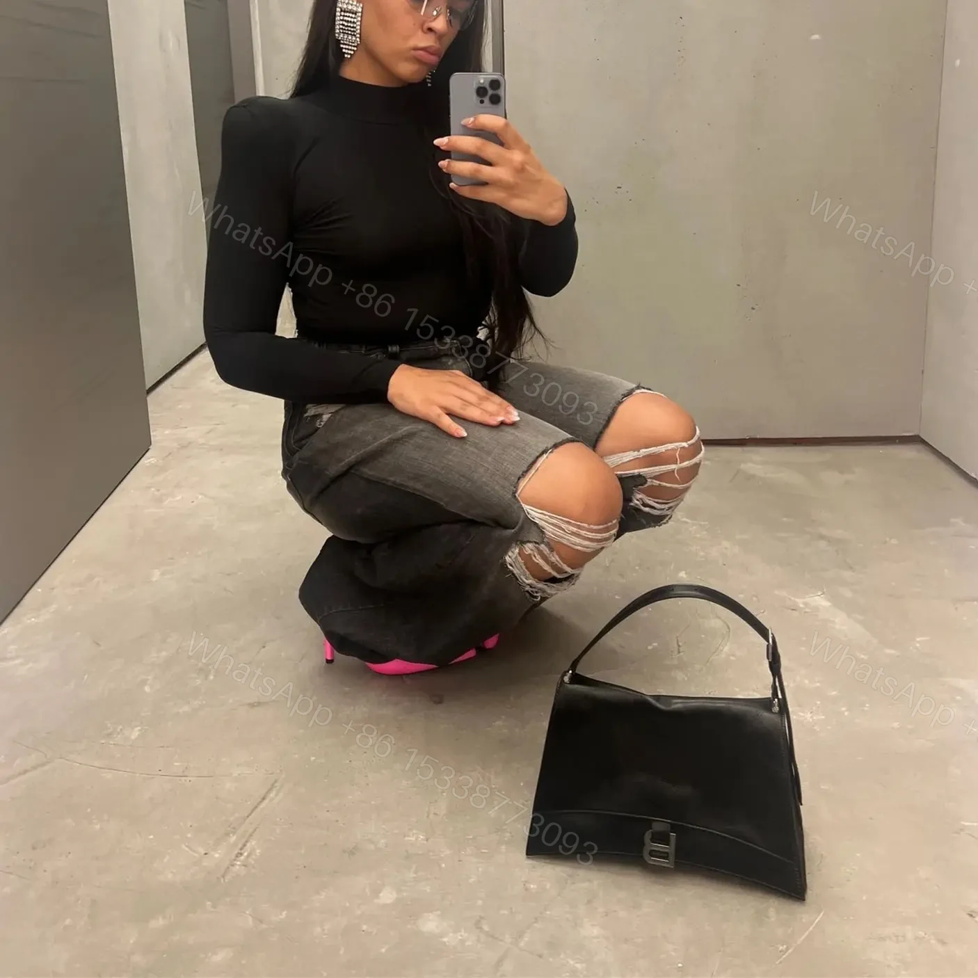View 14 of 高仿Balenciaga秋季新款Crush單肩包
