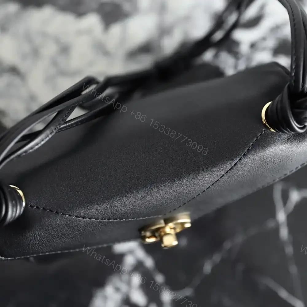View 5 of 高仿Chanel*26A系列AS6223高級手工坊口蓋包黑色小號免檢版
