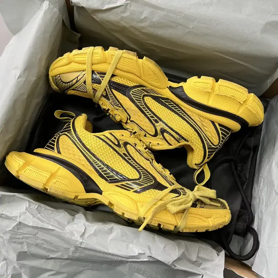 View 8 of BALENCIAGA MEN’S 3XL TRAINERS – BB237