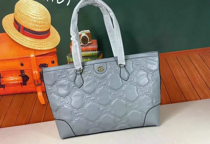 Elegant Gucci GG Quilted Grey Matelassé Small Tote YP35VX — view 1