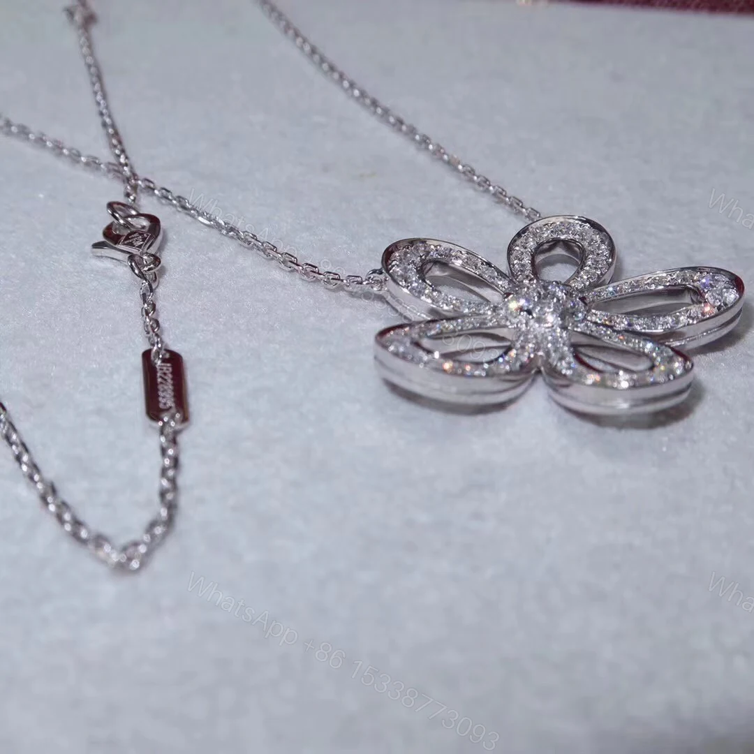 View 3 of Van Cleef & Arpels Flowerlace pendant