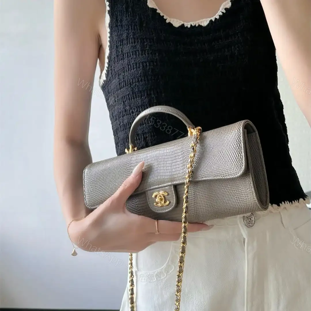View 21 of 高仿Chanel*26A系列AP5280高級手工坊手拿包蜥蜴紋棕色免檢版