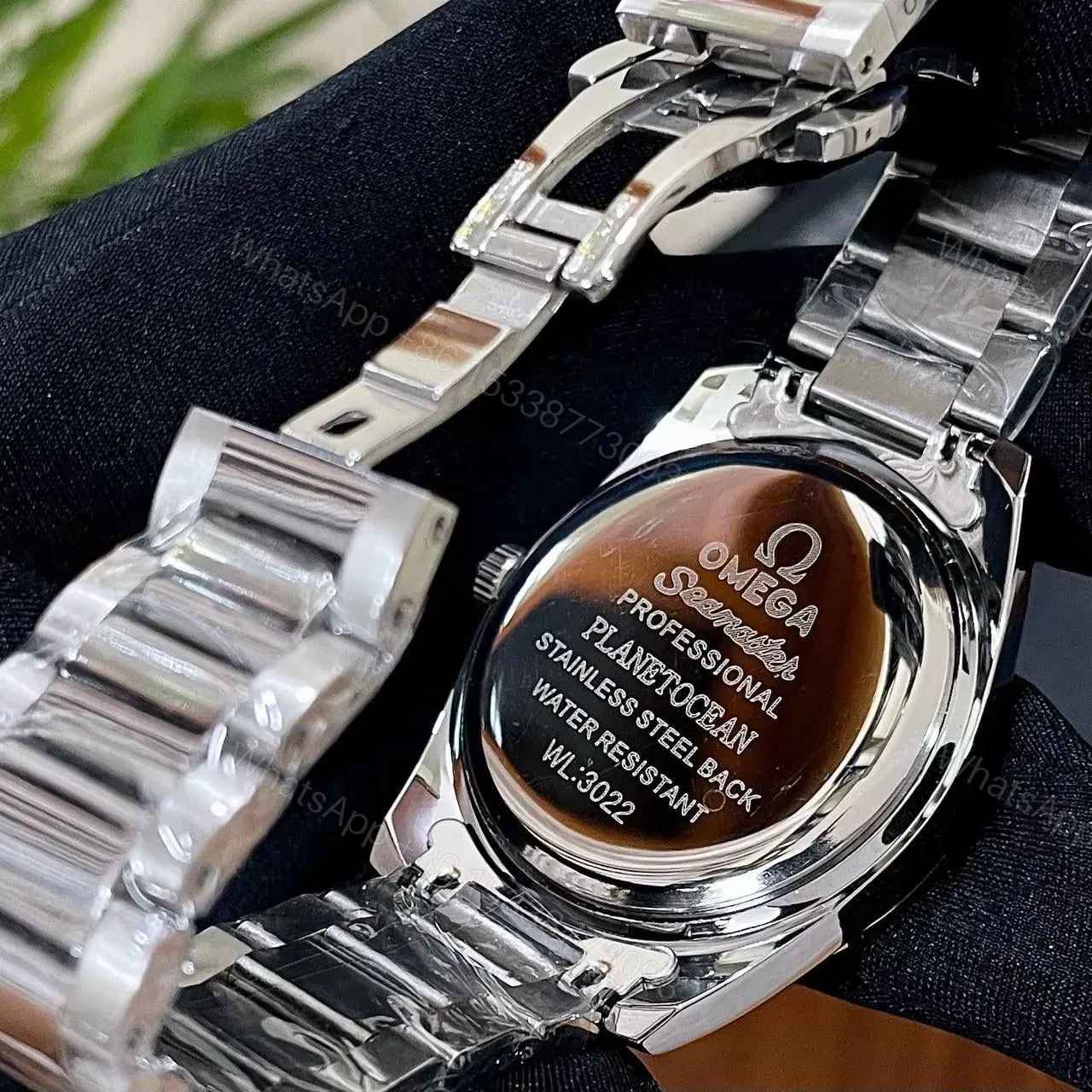 View 3 of OMEGA Seamaster