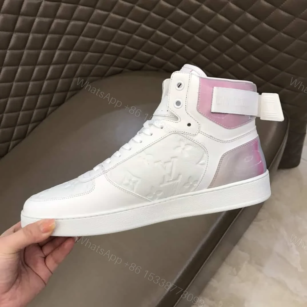 View 3 of LOUIS VUITTON RIVOLI BOOTS – LV136