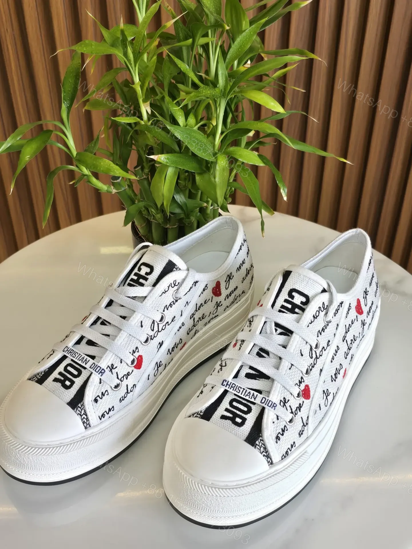 DIOR — view 1