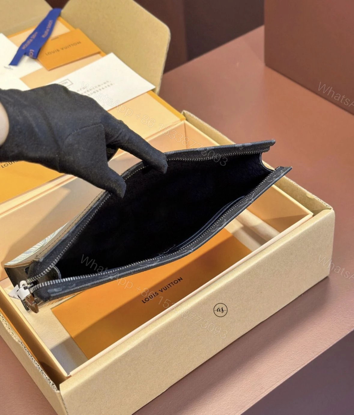 View 10 of First Copy Louis Vuitton Unisex Reverse Pochette