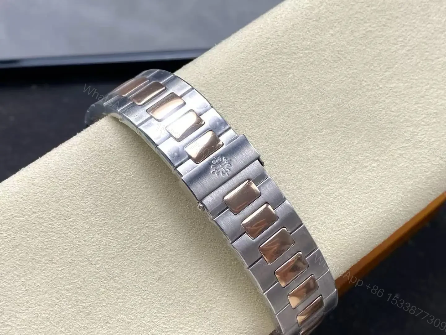 View 13 of Replica Patek Philippe Nautilus Chronograph Date Two-Tone 5980/1AR-001