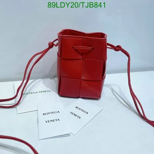 Bottega Veneta Red Cassette Bucket Shoulder Bag LK7475 — view 1