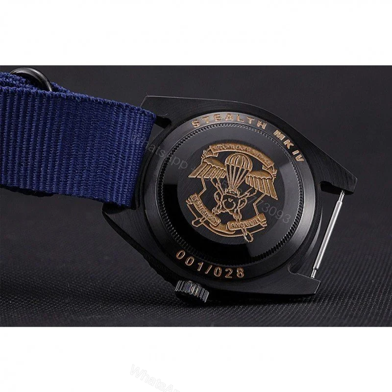 View 8 of Replica Rolex Submariner Black Dial 621994