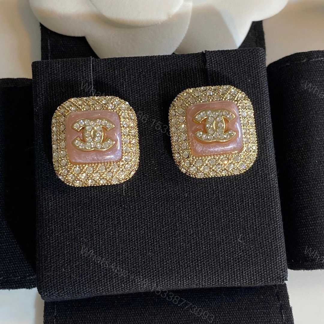 View 3 of EN – Lux Earring Chanel 039
