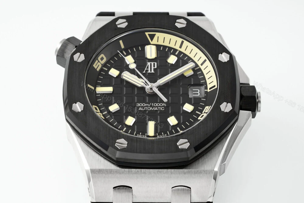 View 3 of Royal Oak Offshore Diver 15720 SS/RU APSF 1:1 Best Edition Black Dial Ceramic Bezel Super Clone