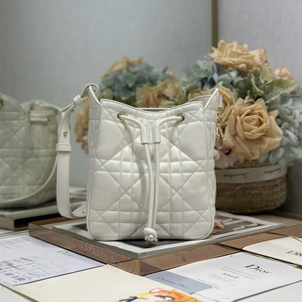 高仿Dior*D-Motion系列M2851M021小牛皮水桶包小號白色免檢版 — view 1