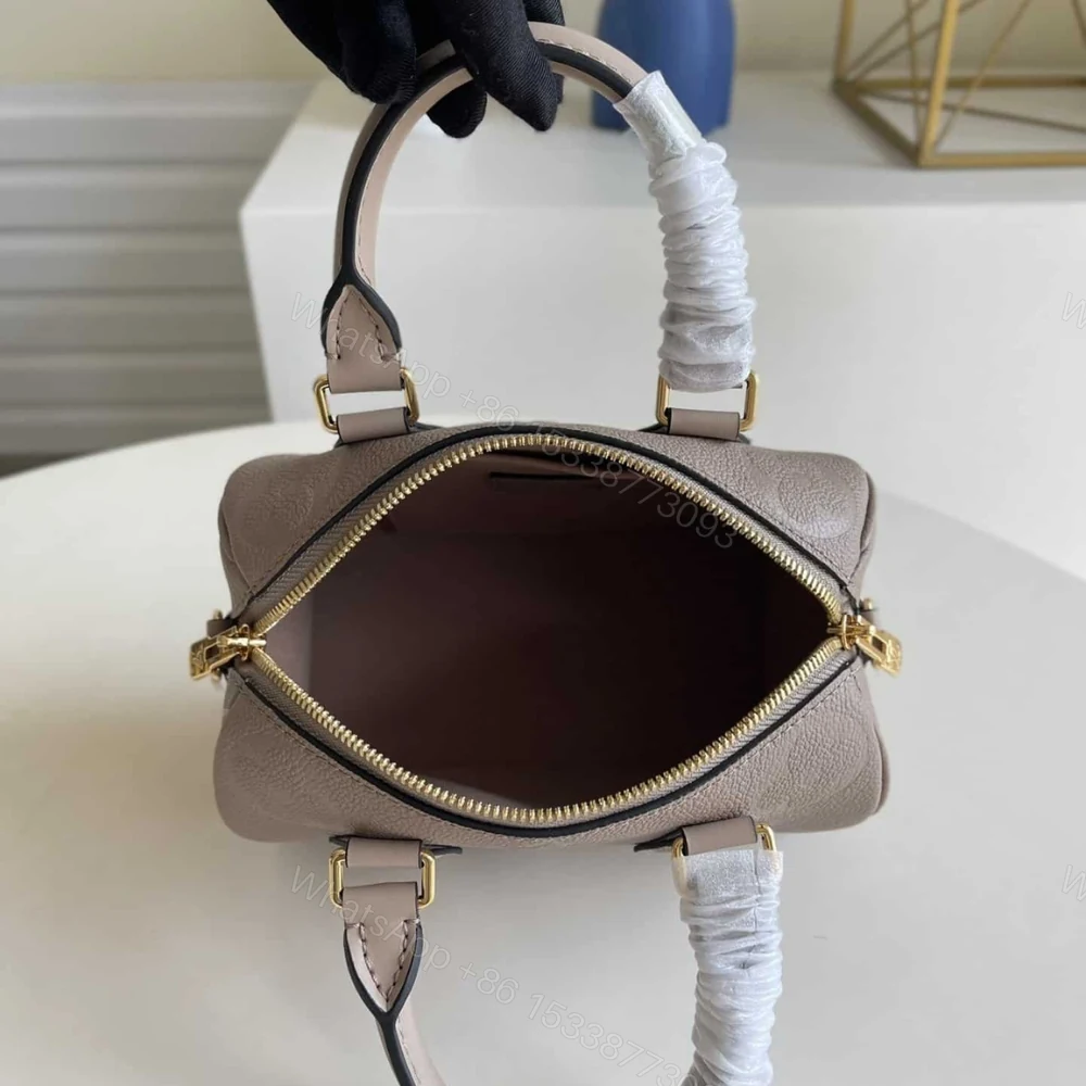 View 5 of Louis Vuitton Speedy Bandoulière 20 Tourterelle 20Cm M59273